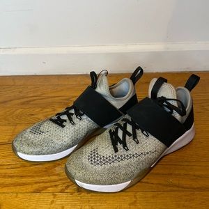 Nike Zoom Sneakers
